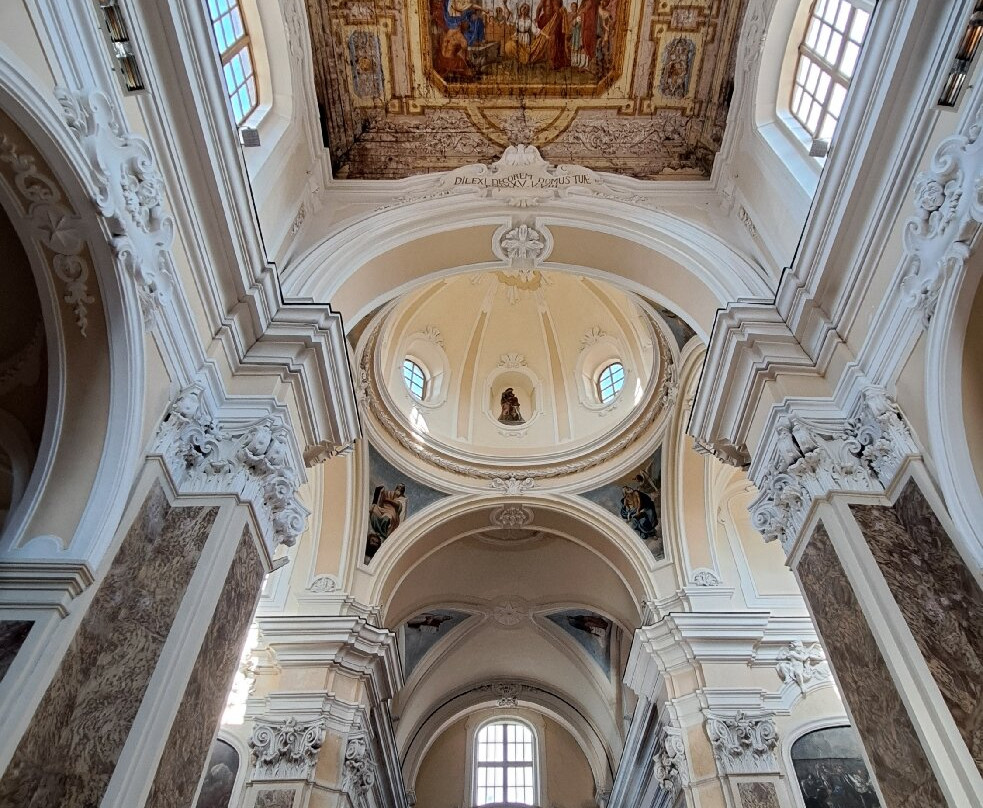 Duomo-Sant'Agata de' Goti必去景点