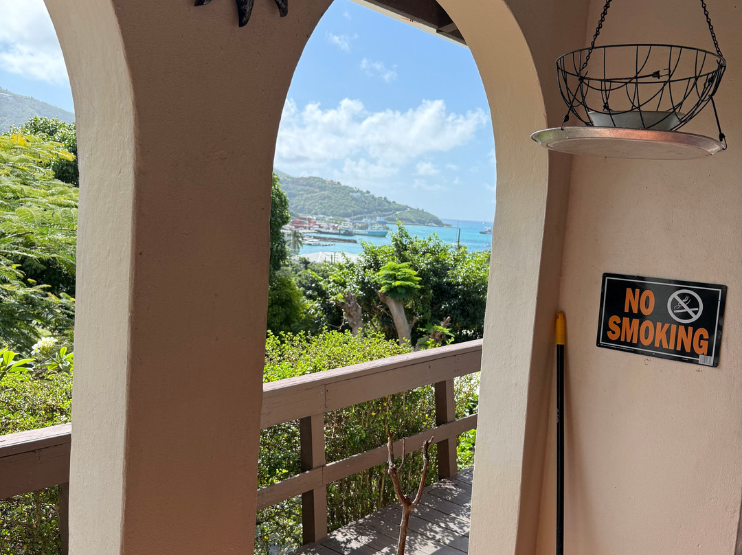 Hummingbird House主图