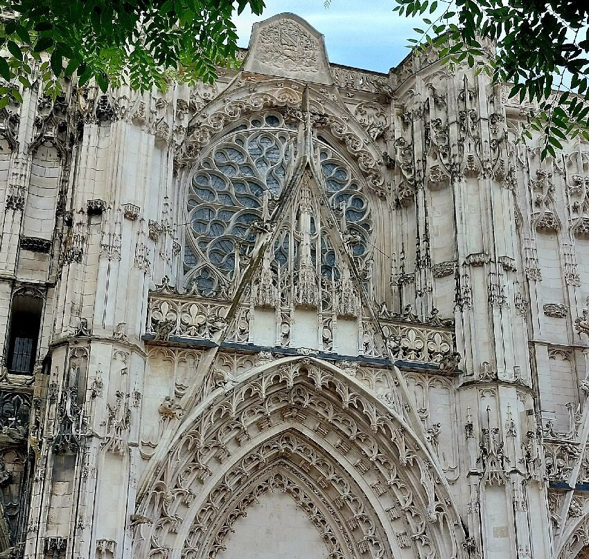 Cathédrale Saint-Pierre-et-Saint-Paul景点图片