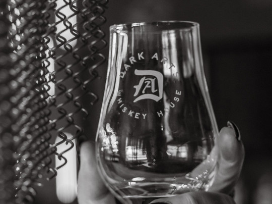 Dark Arts Whiskey House & Alchemy Lab-列克星敦必去景点