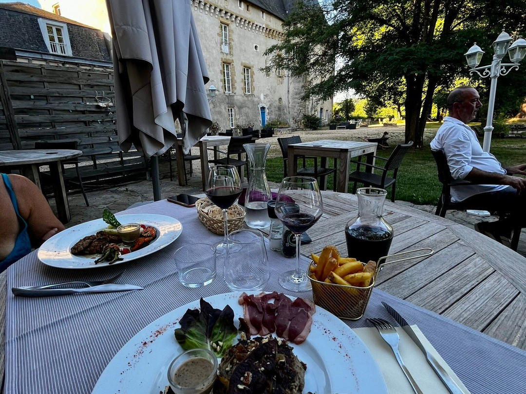 Chateau de Mavaleix主图