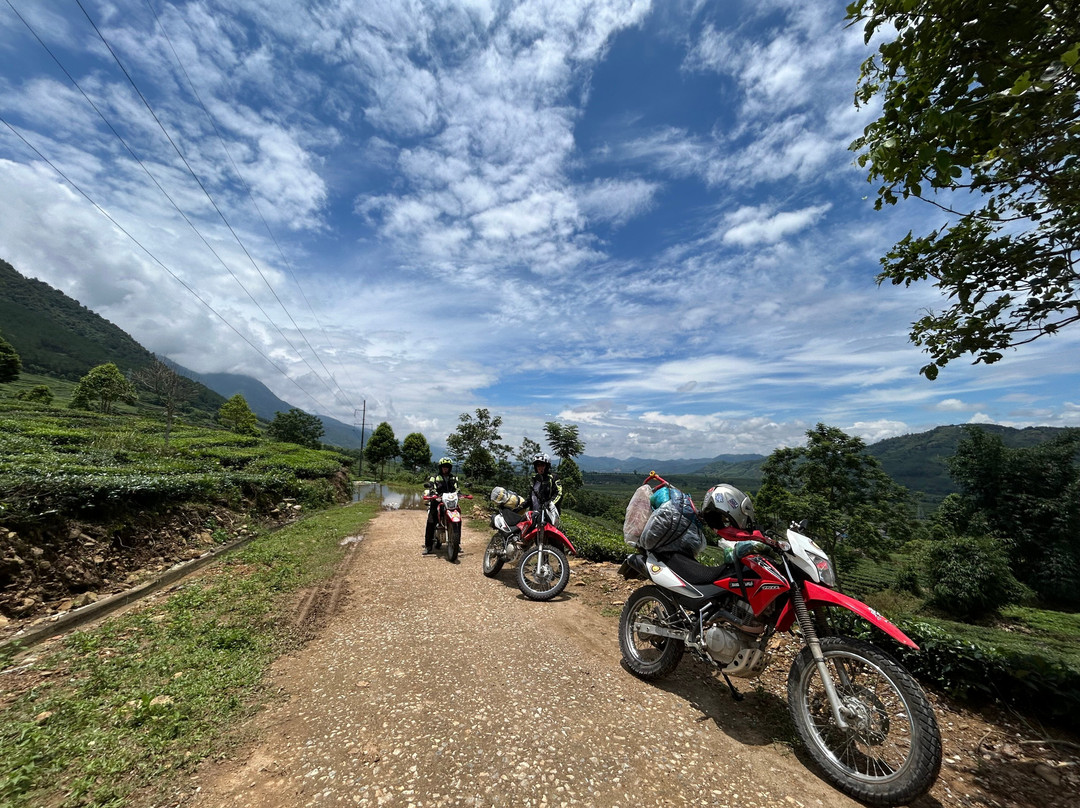 Lucky Bastard Motorcycle Tours-芽庄必去景点