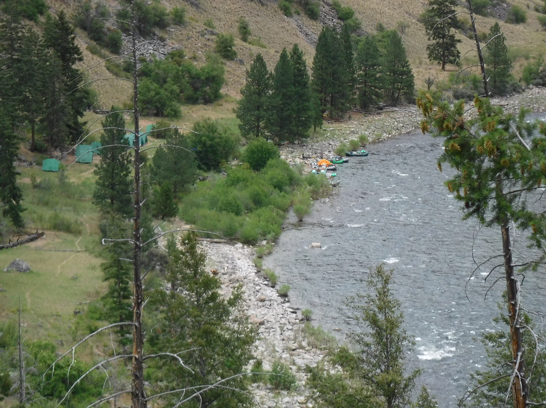 Helfrich River Outfitters-Salmon必去景点