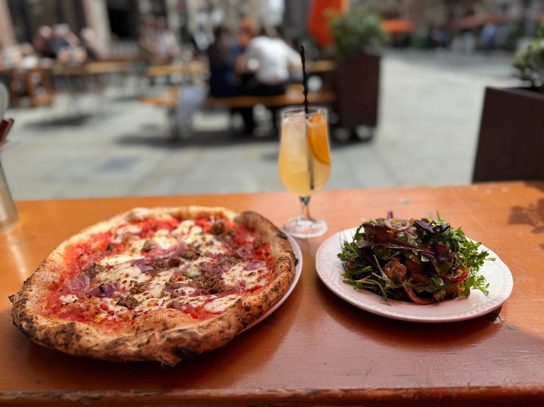 Rudy's Pizza Napoletana - Castle Street