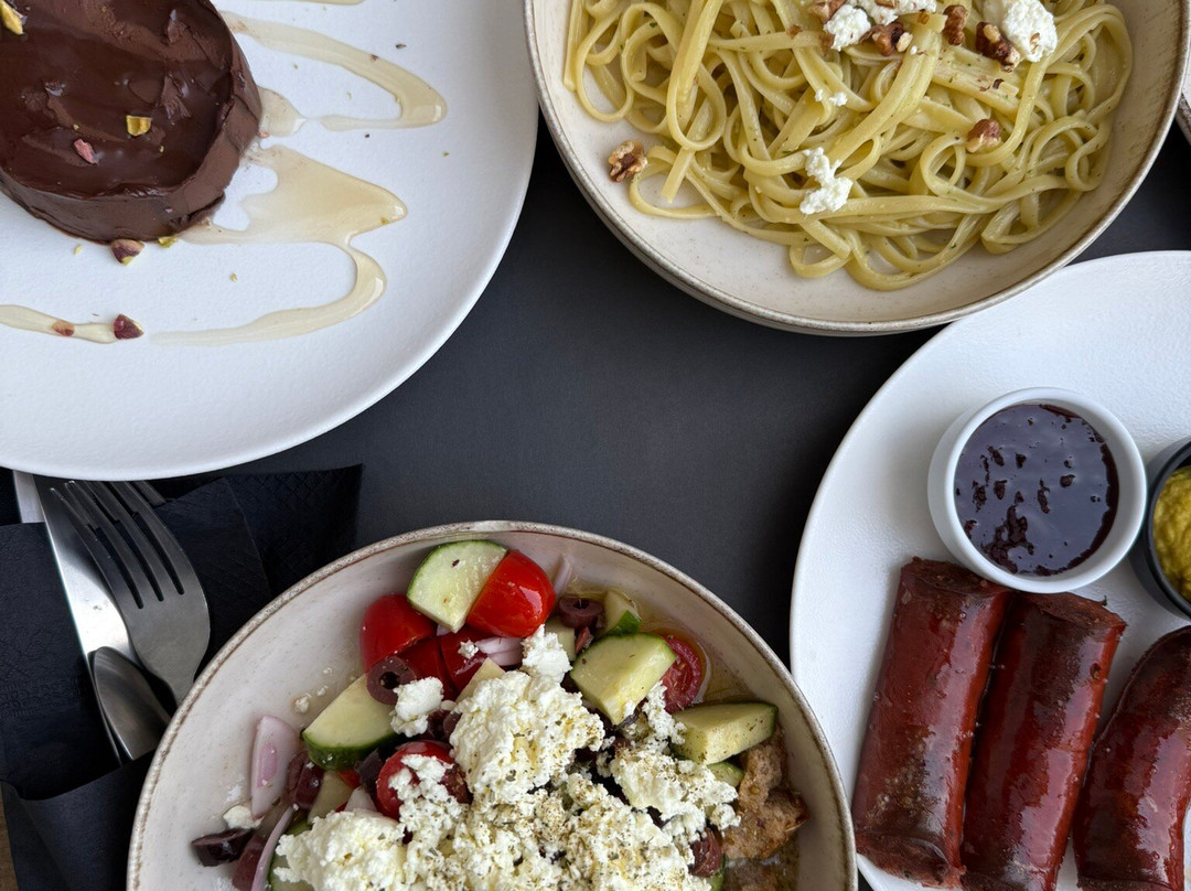 Monastery Estate Retreat主图