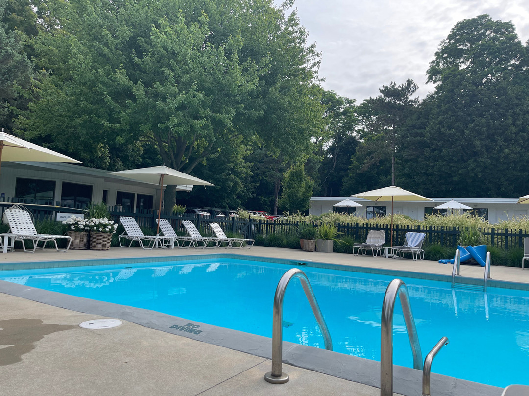 Lake Shore Resort主图