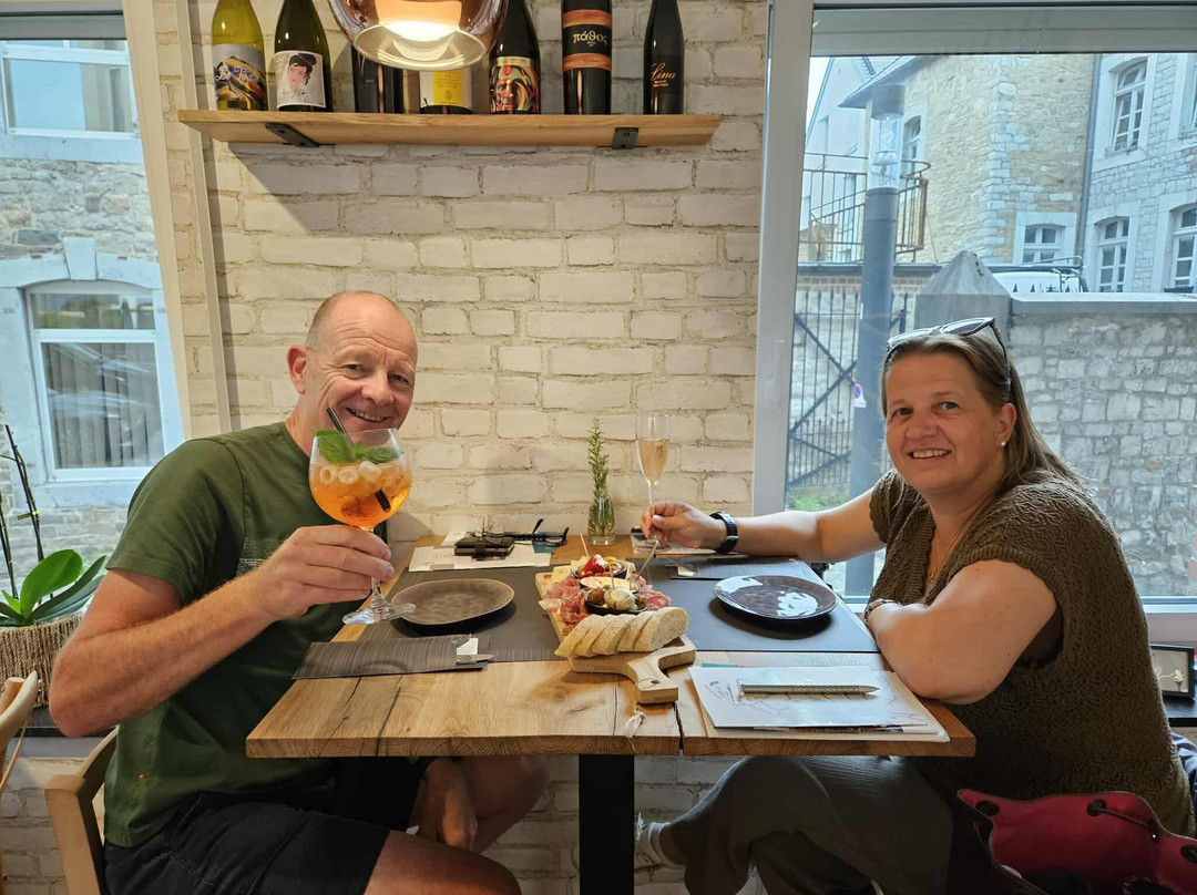 Pieretti Delikatessen & Weinbar