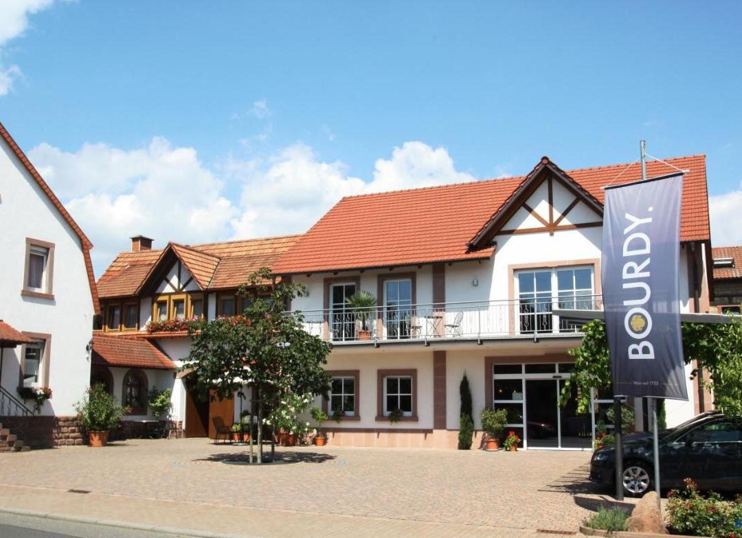 Hochstadt (Pfalz)酒店住宿-Gaestehaus Bourdy