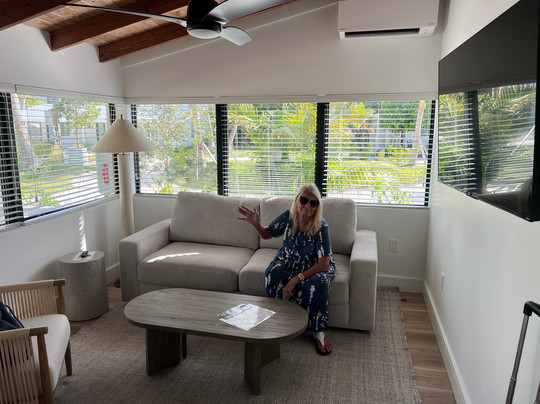 松树&棕榈树度假极度主图