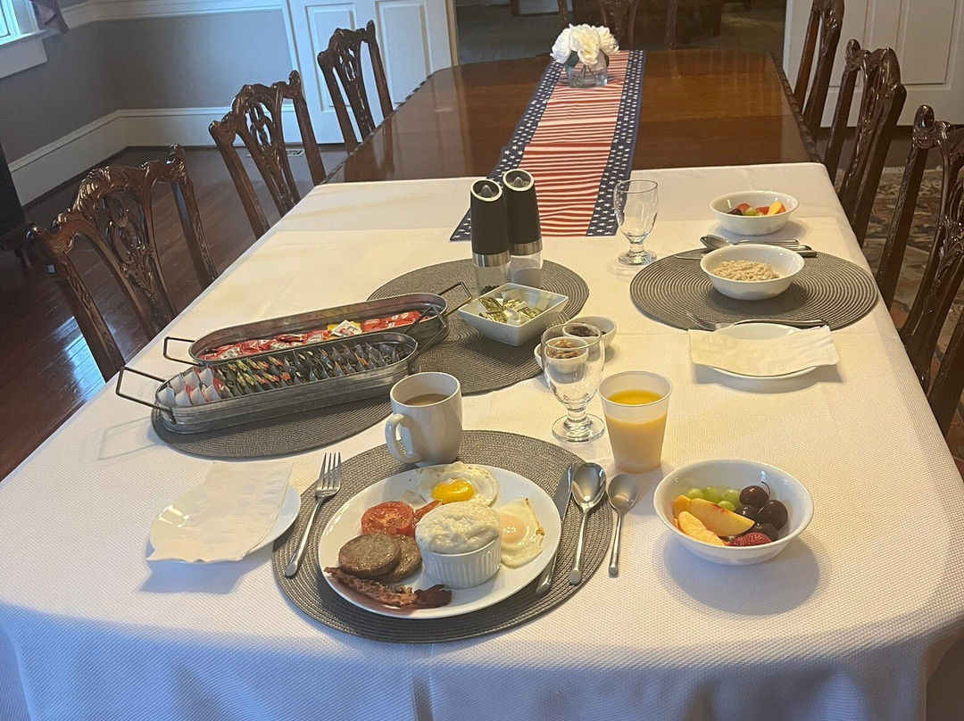 The Elizabethtown Inn主图