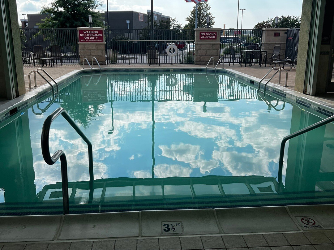 Drury Plaza Hotel Columbia East主图