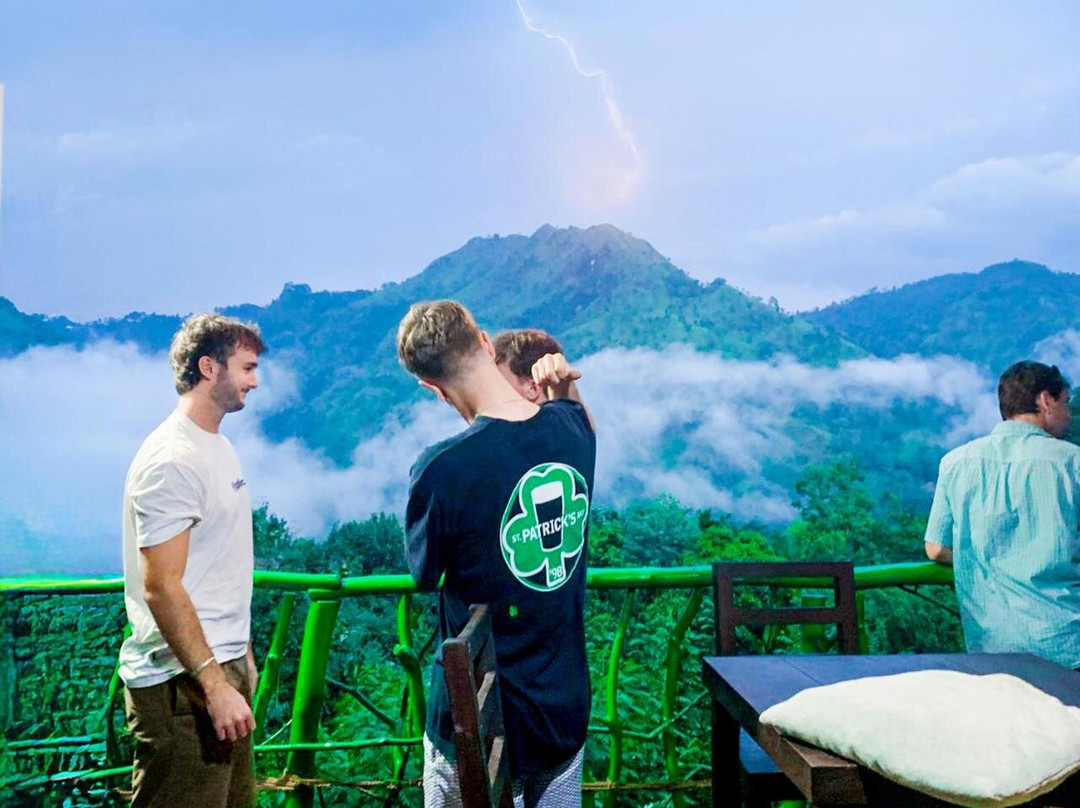 Wild Waterfall Dining Lodge