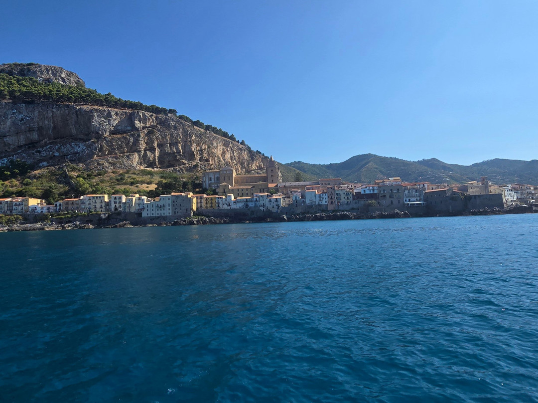 Marina Service Cefalu-切法卢必去景点
