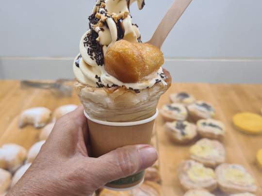 D'amora Bakery And More