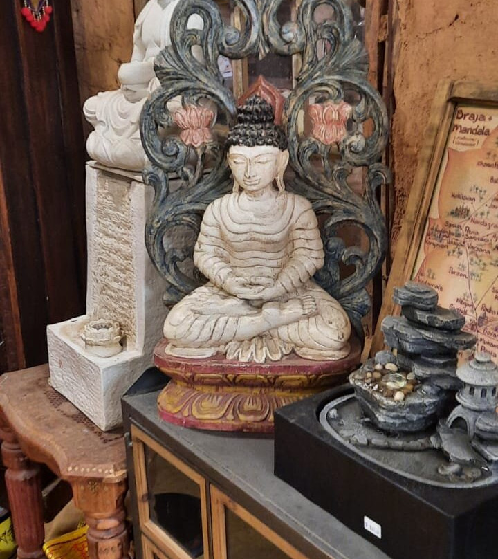 Garage Sale-Pedreira必去景点