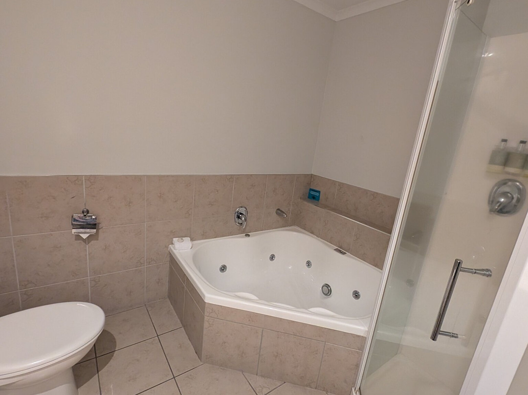 高山湖汽车旅馆主图