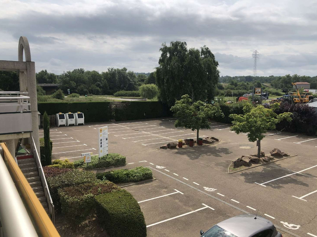 普瑞米尔洛纳佩厄经典酒店