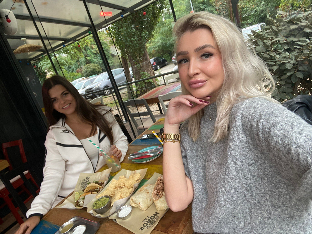 Los Monos Mexican Kitchen