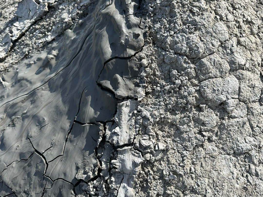 Mud Volcanoes-Qobustan必去景点