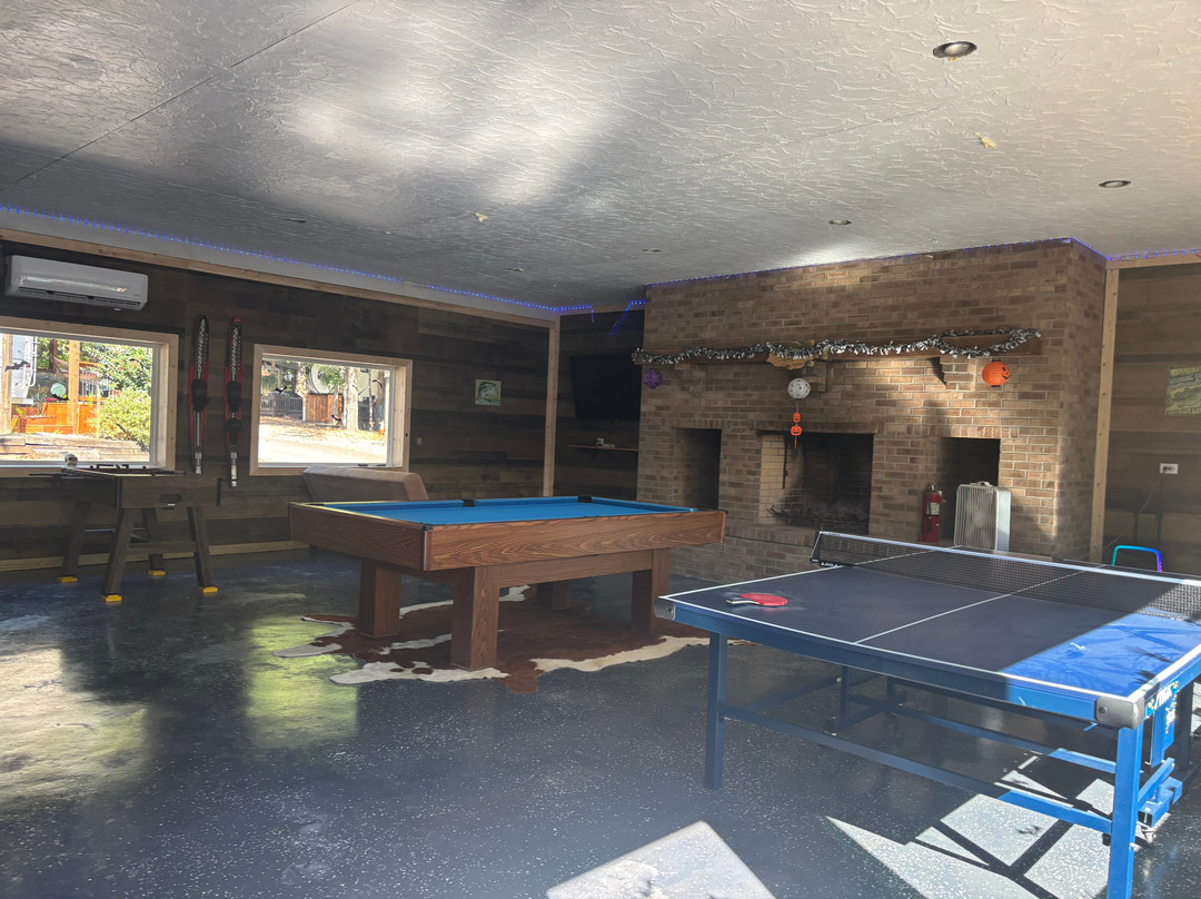 Timber Pointe Resort主图