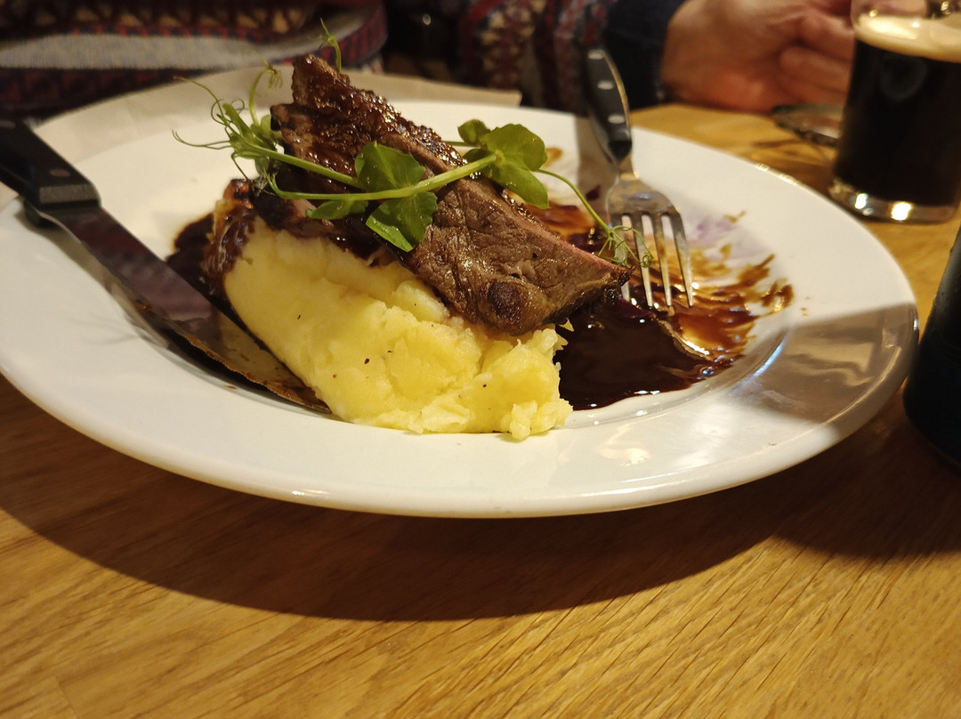 Borrodale Hotel主图