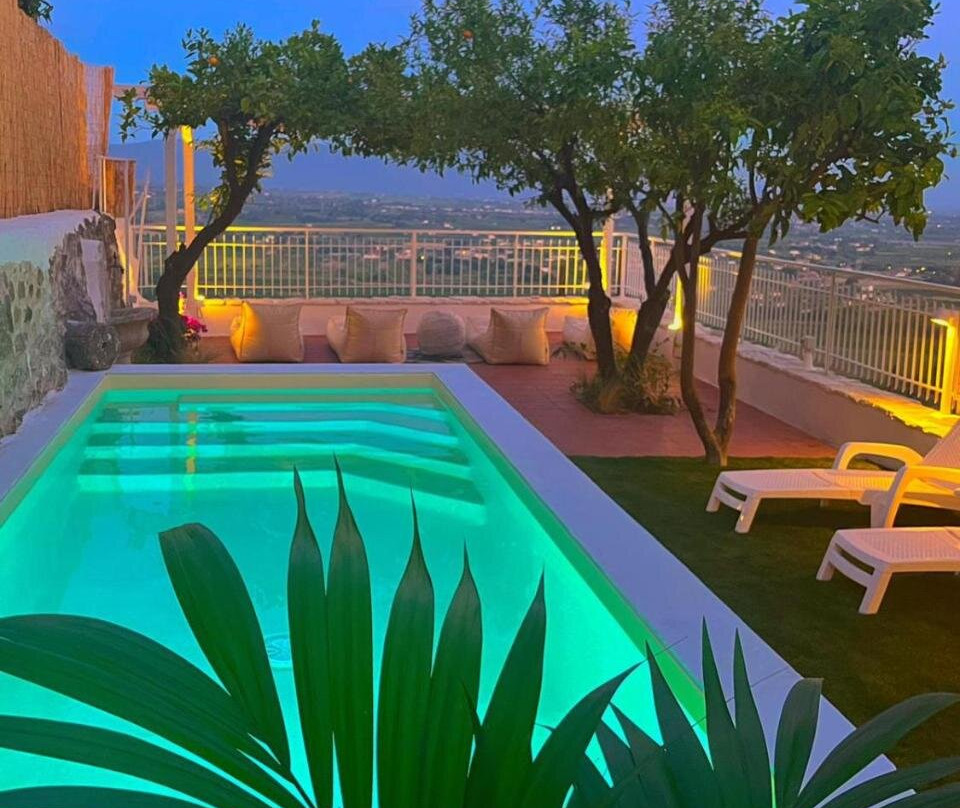 OIKOS Guesthouse & Rooftop