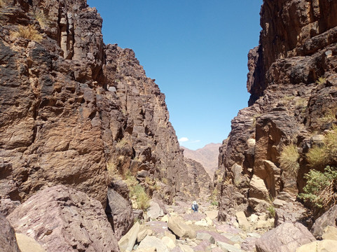 Yak Travel-卢顿必去景点