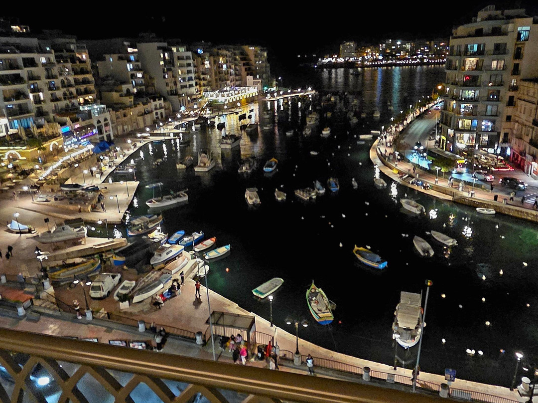 朱利安尼酒店主图