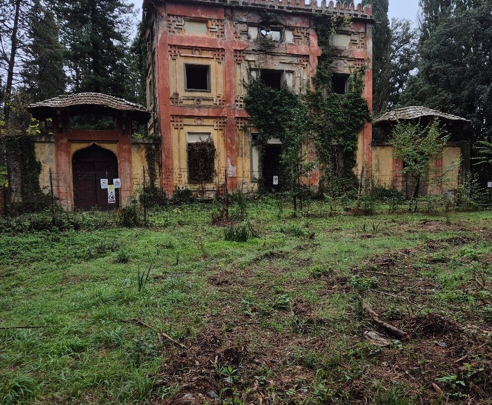 Parco del Castello di Sammezzano-Leccio必去景点