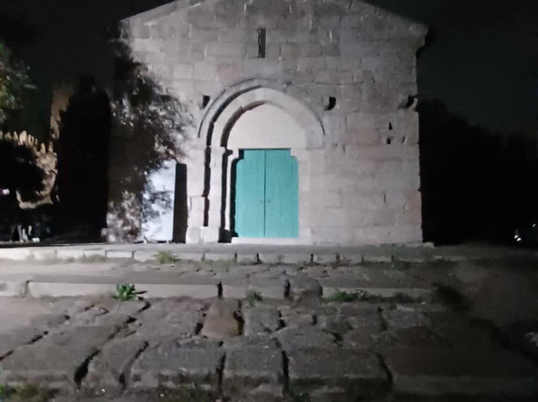 Igreja de São Miguel do Castelo-吉马良斯必去景点