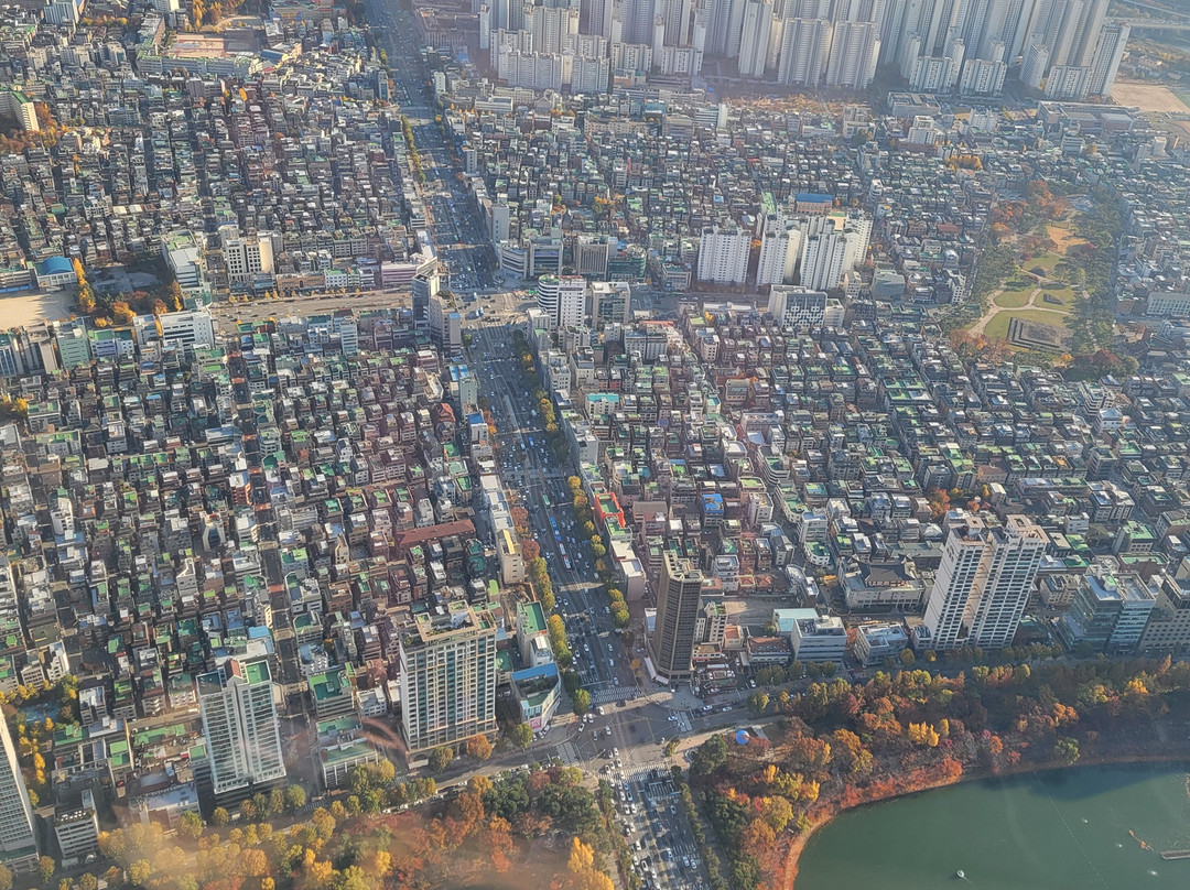 Lotte World Tower & Mall-首尔必去景点