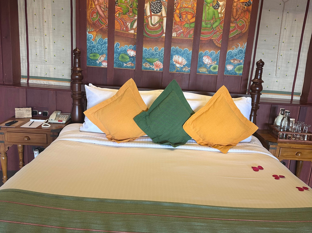 库马拉孔湖畔度假村主图