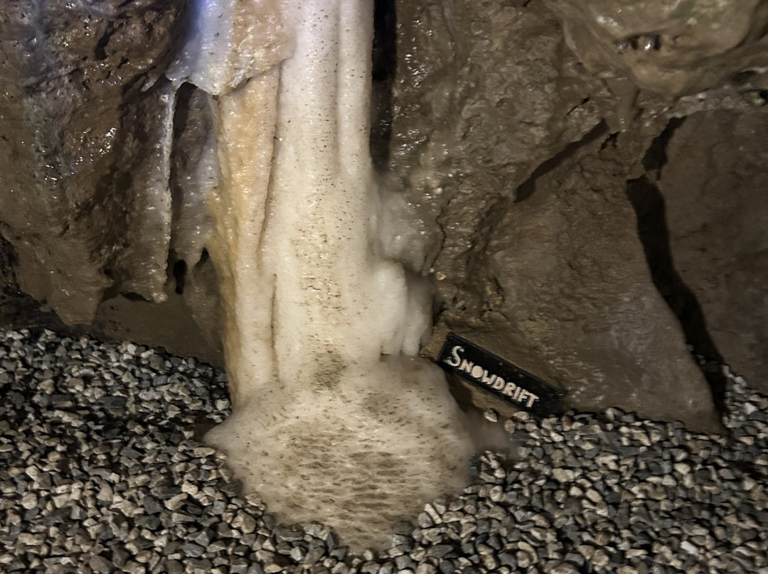 Stump Cross Caverns-Pateley Bridge必去景点