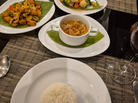 德兰纳酒店主图