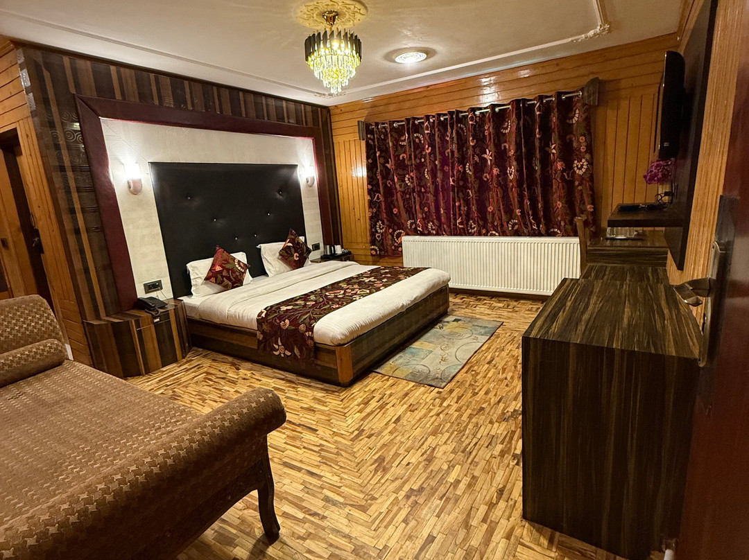 Hotel Divine Inn主图