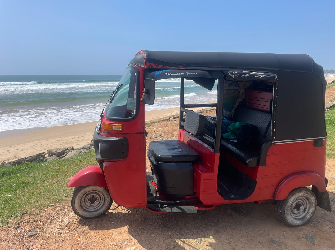 Tuk Tuk Rental Negombo-尼甘布必去景点