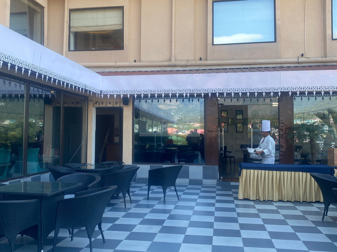 RS Sarovar Portico主图