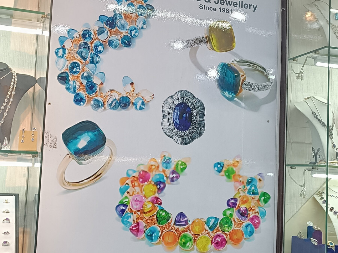 Dara Gems & Jewellery-Moragalla必去景点