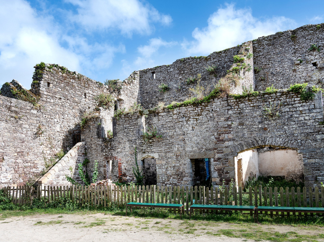 Château médiéval-Regneville-sur-Mer必去景点