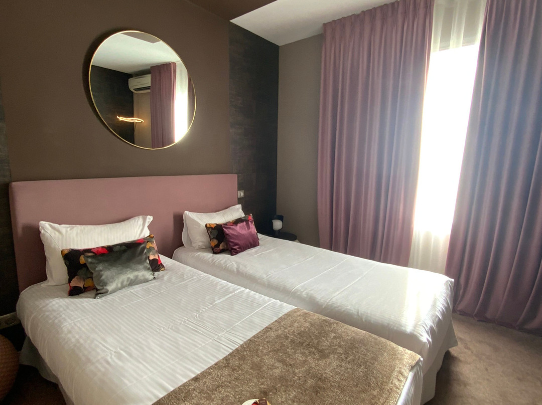 Le Renaissance主图