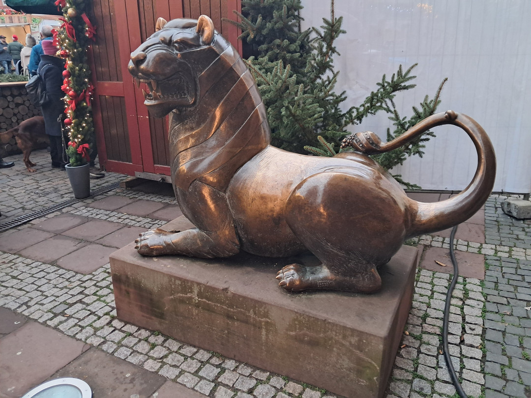 Bronzestatue Löwe Leo-Neustadt an der Weinstrasse必去景点