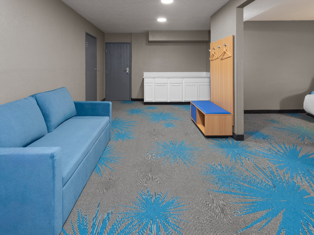 Days Inn by Wyndham Waukegan