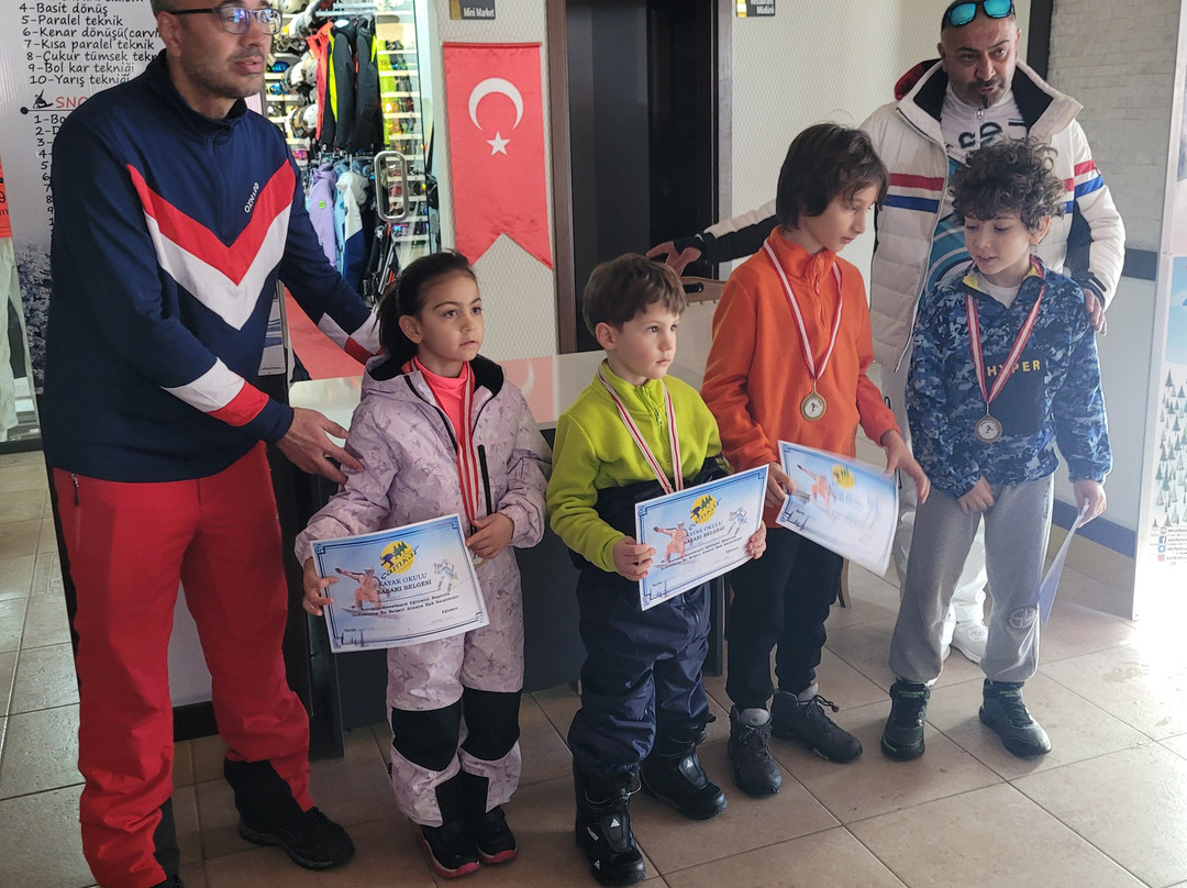 Camkar Otel Sarikamis主图