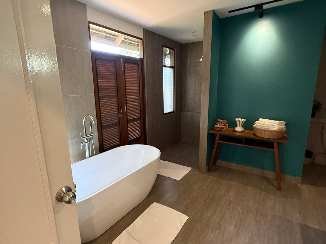 希拉伦酒店主图