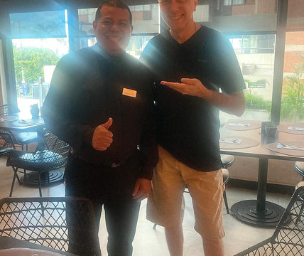 阿尔法村蓝树高级酒店主图