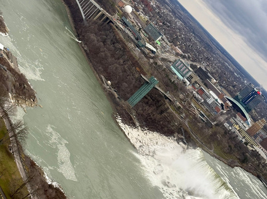 Rainbow Bridge-尼亚加拉大瀑布必去景点