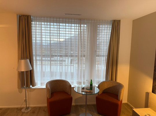 库尔城西美居酒店主图