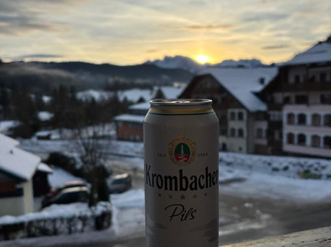 科尔斯巴美酒店主图