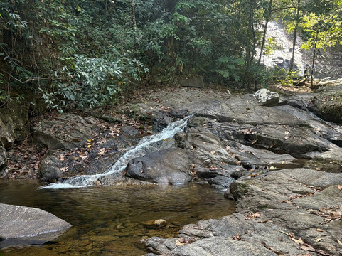 Ton Chong Fa Waterfall-拉克山必去景点