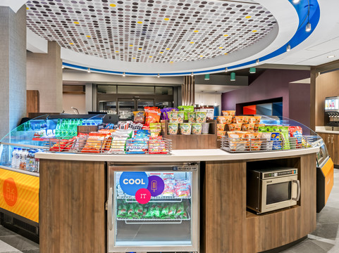 Tru by Hilton Oshawa